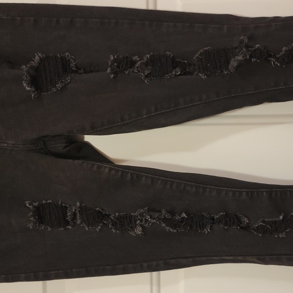Levi's 711 Skinny Black Deconstructed Jeans - Picture 3 of 15
